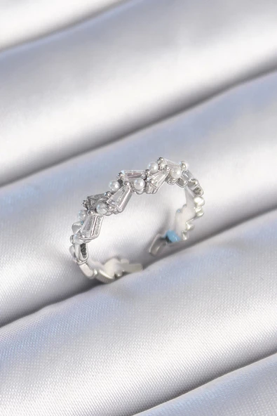 MuI MuI Pirinç Gümüş Renk Zikzak Model Zirkon Taşlı İnci Detay Kadın Yüzük