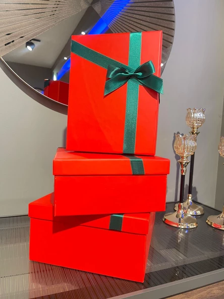 Kolix 3'lü Yılbaşı Dekoratif Yeşil Fiyonklu Hediye Kutusu Kırmızı 35x25x13 Cm Büyük Boy - 4