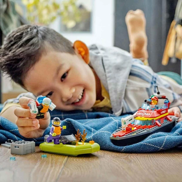 LEGO City İtfaiye Kurtarma Teknesi 60373 - 3