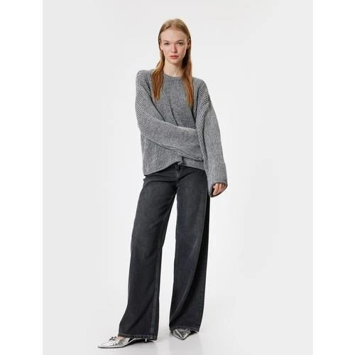 SWEATERS ürün görseli