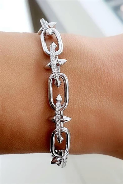 Pırlanta Parlaklığında Zirkon Taşlı 925Ayar Gümüş İtalyan Tasarımı Trend Bileklik ürün görseli