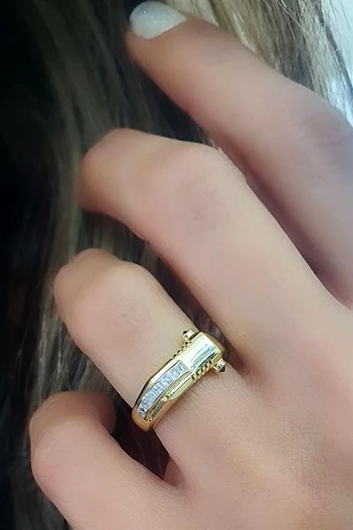 Zirkon Taş Detaylı 925 Ayar Gümüş Üzerine Altın Kaplama Luxury Tasarım Ayarlanabilir Yüzük ürün görseli