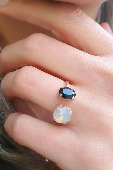 Swarovski Taşlı 925Ayar Gümüş Üzerine Rose Altın Kaplama Ayarlanabilir Yüzük ürün görseli