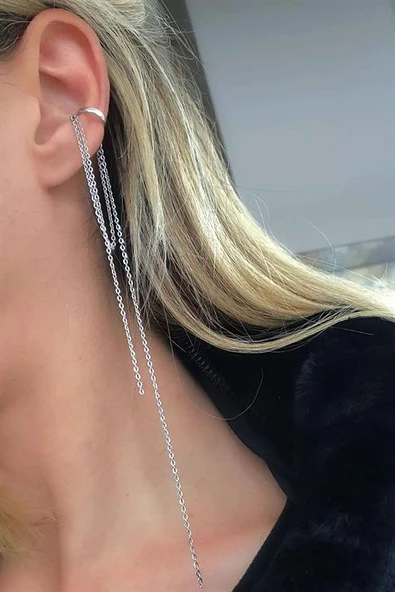 Zincirli Detaylı 925Ayar Gümüş Tasarım Sıkıştırmalı Kıkırdak Küpesi ürün görseli