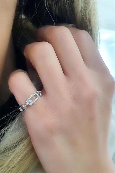 Zirkon Taş Detaylı 925 Ayar Gümüş Şovalye Yüzük ürün görseli