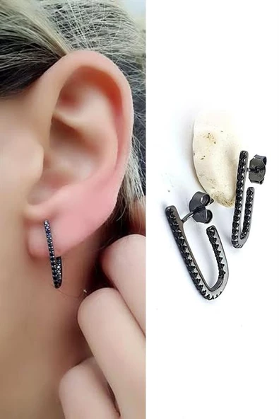 Oniks Taş Detaylı 925Ayar Gümüş Üzerine Siyah Rodajli İtalyan Tasarımı Oval Halka Küpe ürün görseli