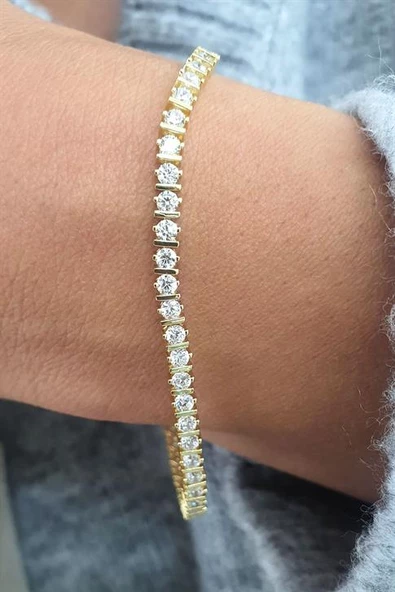 925Ayar Gümüş Üzerine Altın Kaplama Pırlanta Parlaklığında Zirkon Taşlı Su Yolu Bileklik ürün görseli