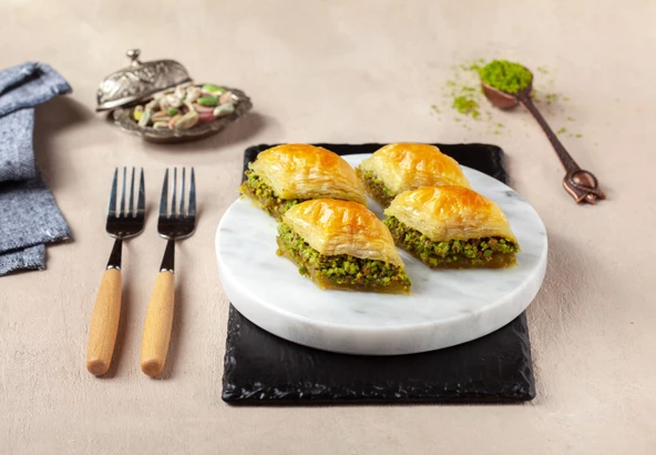 Çelebioğulları Fıstıklı Baklava - 2
