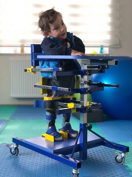 Medikaltec Ayarlanabilir Ayakta Durma Sehpası Sırt (Gövde) Destekli 2-4 YAŞ ARASI ürün görseli