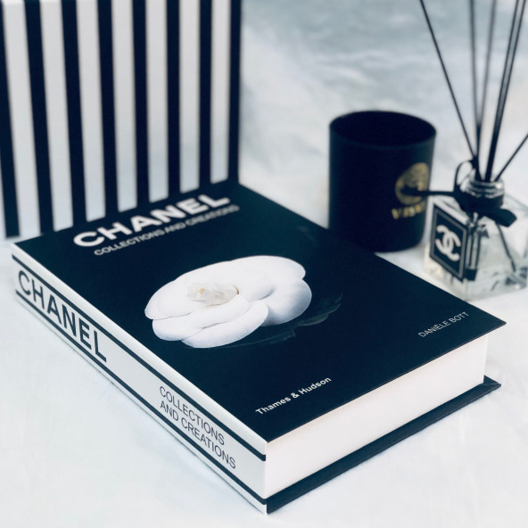 CHANEL WHITE ROSE OPENABLE DECORATIVE BOOK BOX BLACK & WHITE - 2