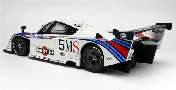 Italeri 1/24 Lancia Martini LC2 Yarış Arabası Model Araba Yapım Kiti - 2