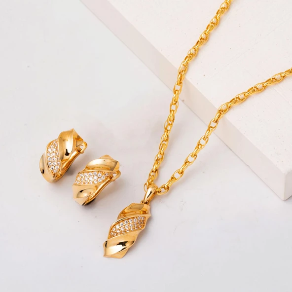 Burgulu Kolye Küpeli 14 Ayar Altın Takı Seti - Resim 2