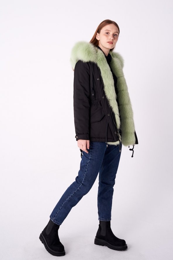 BEJ FİNE FACTORY KADIN KAPÜŞONLU KISA PARKA - 4