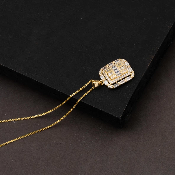 Baget Tasarımlı 14 Ayar Spor Altın Kolye - Resim 2