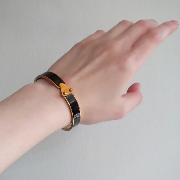 BZ 316l Çelik Rose Siyah Şeritli Spor Kelepçe BLZ-468 - 2