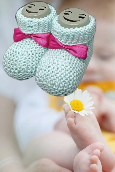Pazariz Bebek Patik, Fiyonklu Örme Dikişsiz Bebek Patiği, Triko Örgü 0-12 Ay Beyaz - Pembe - 3