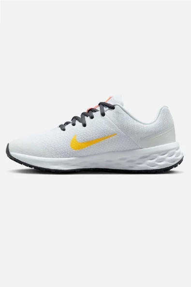 Nike Revolution 6 Road Running - 2