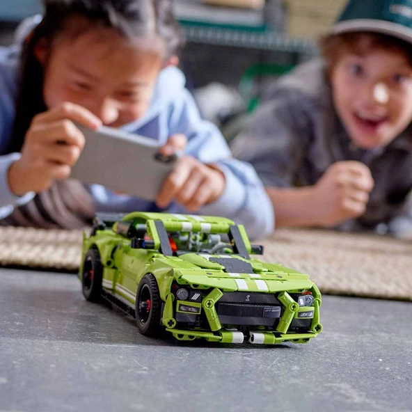 LEGO® Technic Ford Mustang Shelby® GT500® 42138 - 7