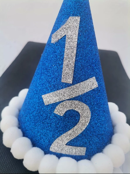 Saks Mavi Gümüş 1/2 Yazılı Simli Yaldızlı Beyaz Ponponlu Lastikli Yarım Yaşa Özel Şapka 1 Adet - 3