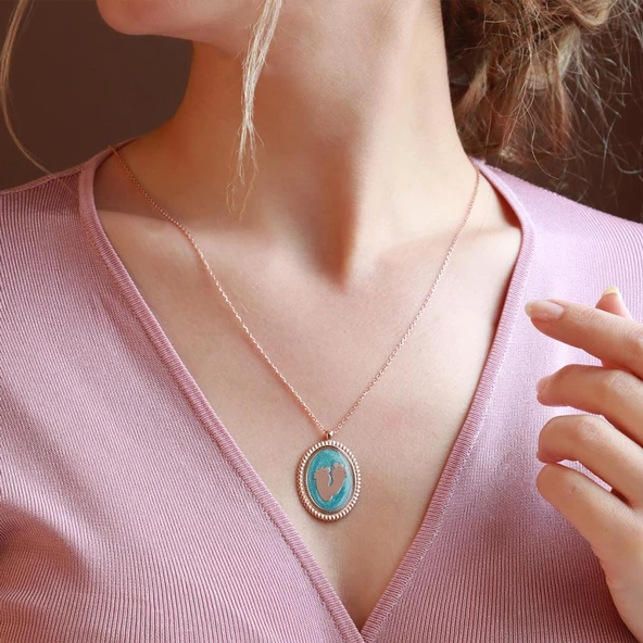 Bebek Ayak İzi Mine İşli Rose Gold Kaplama Gümüş Kolye ürün görseli 1