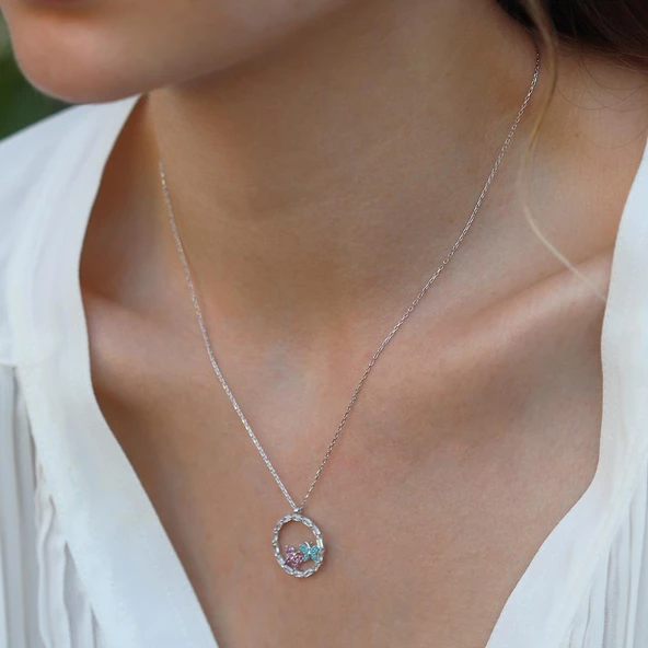 Baget Çerçeveli Kelebek Gümüş Kolye - Resim 2