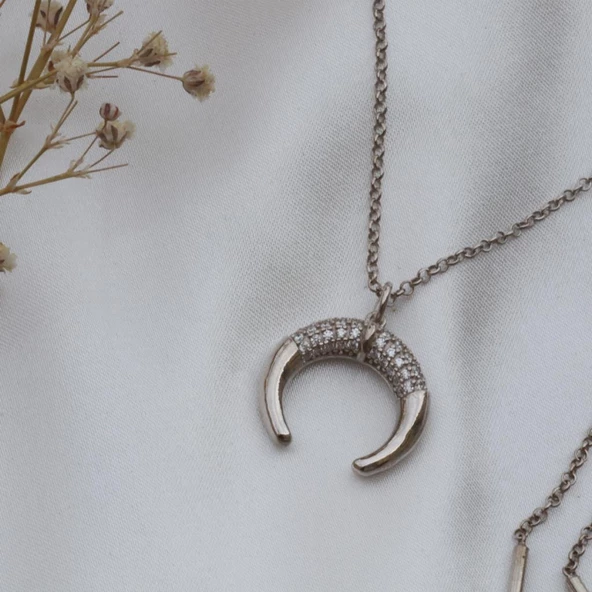 Hilal Model Zirkon Taşlı Asansörlü Gümüş Kolye - Resim 2