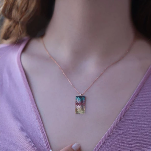 925 Ayar Renkli Zirkon Taşlı Dikdörtgen Gümüş Kolye ürün görseli 1