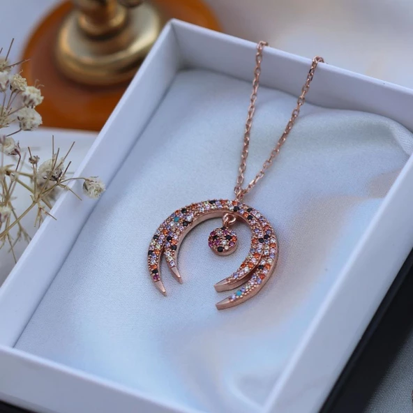 Hilal Çerçeveli Renkli Zirkon Taşlı Rose Gold Kaplama Gümüş Kolye - Resim 2