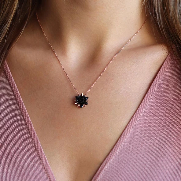 Oniks Taşlı Rose Gold Kaplama Gümüş Kolye ürün görseli 1