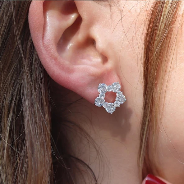 Zirkon Taşlı Çiçek Gümüş Küpe ürün görseli 1