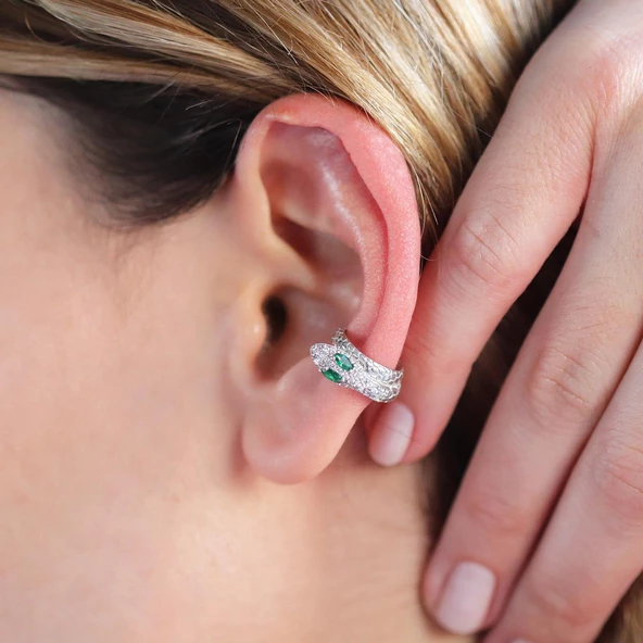 Yeşil Zirkon Taş Detaylı Kıkırdak Yılan Gümüş Küpe - Resim 3