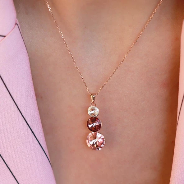 Round Kesim 3 Taşlı Rose Gold Kaplama Gümüş Kolye - Resim 2