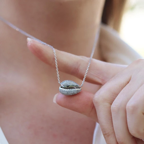 Gümüş Deniz Kabuğu Figürlü Zirkon Taşlı Kolye - Resim 3