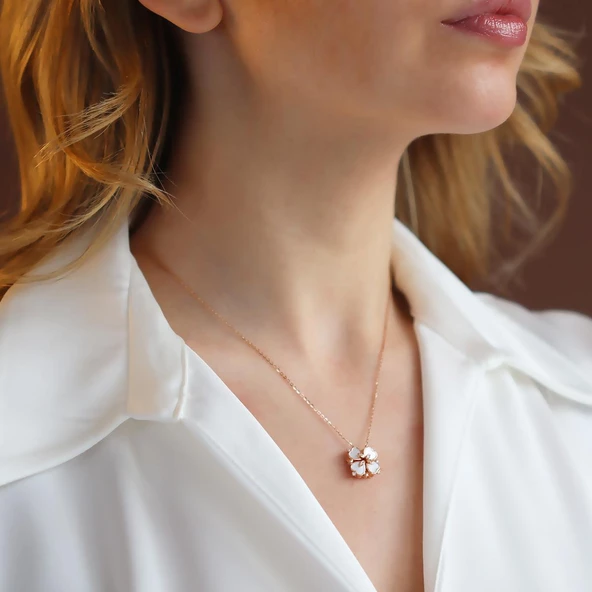 Sedefli Rose Gold Kaplama Aşk ve Şans Kolyesi ürün görseli 1