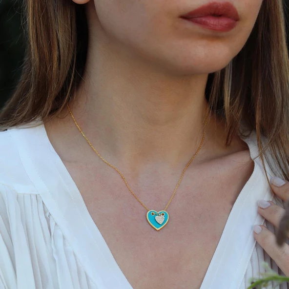 Turkuaz Mine İşli Kalp Charmlı Gold Kaplama Gümüş Kolye ürün görseli 1