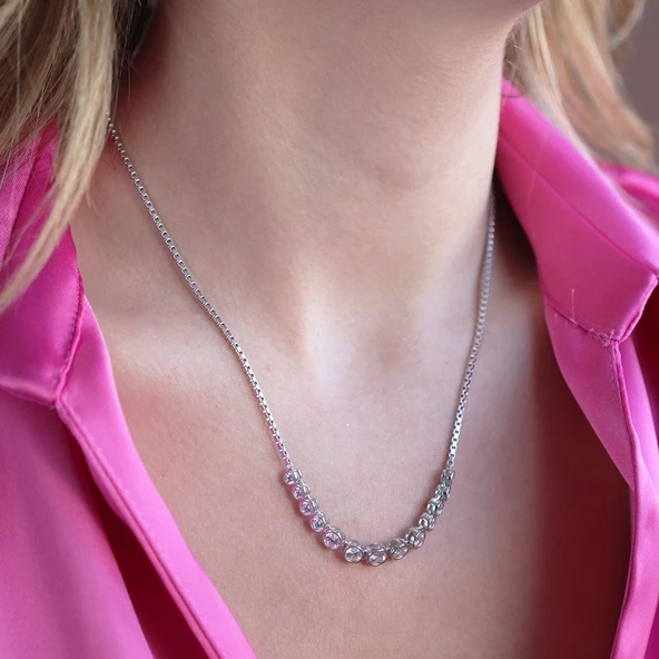 Zirkon Taşlı Sıralı Asansörlü Gümüş Kolye - Resim 4