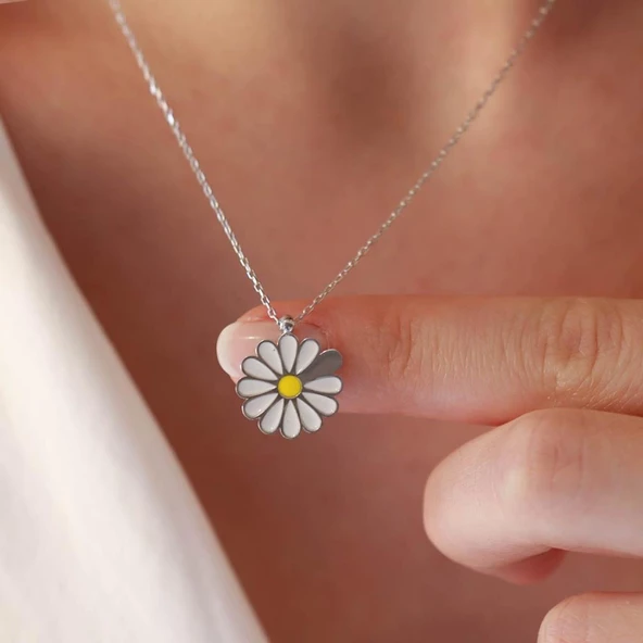 Mine İşli Papatya Model Gümüş Kolye ürün görseli 1
