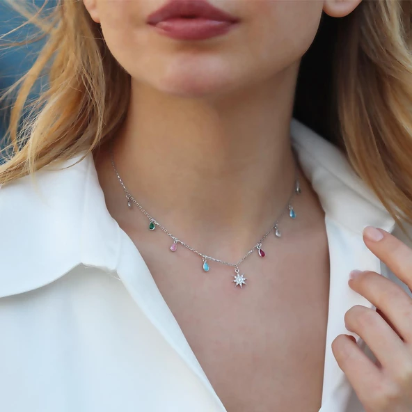 Renkli Damla Taşlı Kutup Yıldızı Detaylı Gümüş Trend Kolye ürün görseli 1