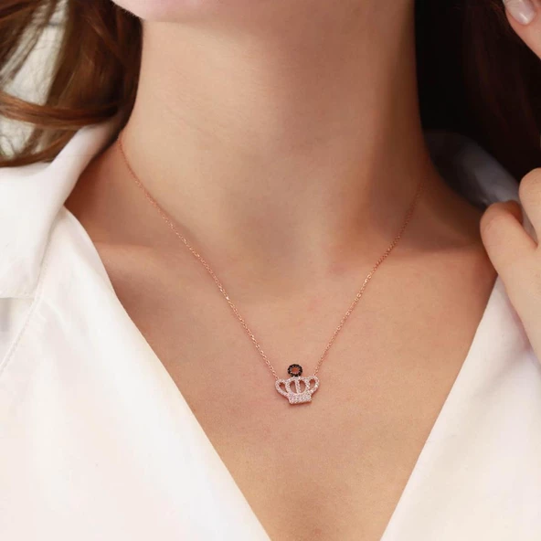 Kral Tacı Zirkon Taşlı Gold Kaplama Gümüş Kolye ürün görseli 1