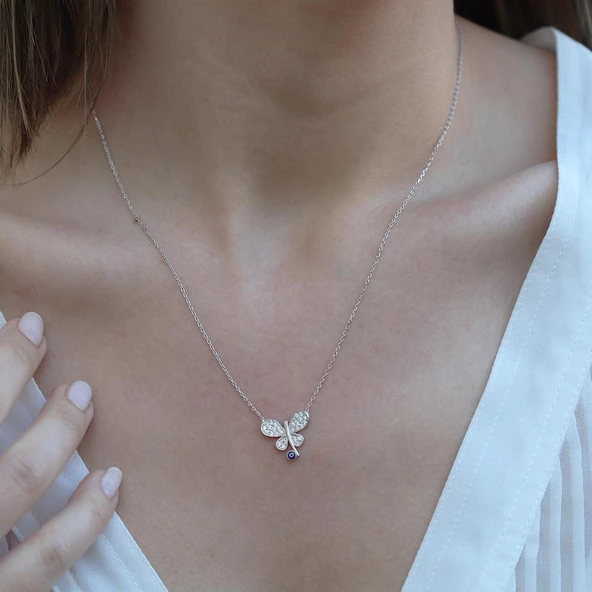 Nazar Boncuk Detaylı Kelebek Gümüş Kolye ürün görseli