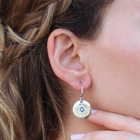 Apm Modeli Zirkon Taşlı Göz Gümüş Küpe ürün görseli 1