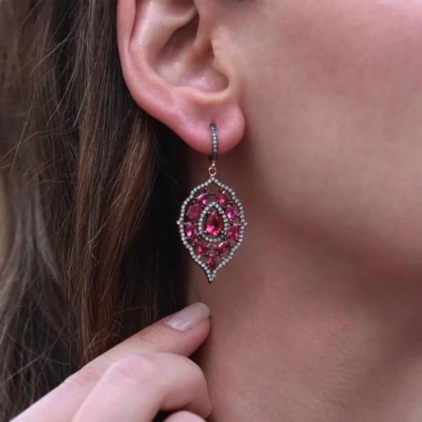 New Leaves Lal Taşlı Rose Gold Kaplama Gümüş Küpe ürün görseli 1