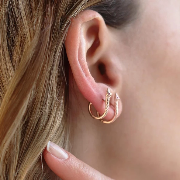 Yılan Kırmızı Zirkon Taşlı Rose Gold Kaplama Gümüş Küpe - Resim 4
