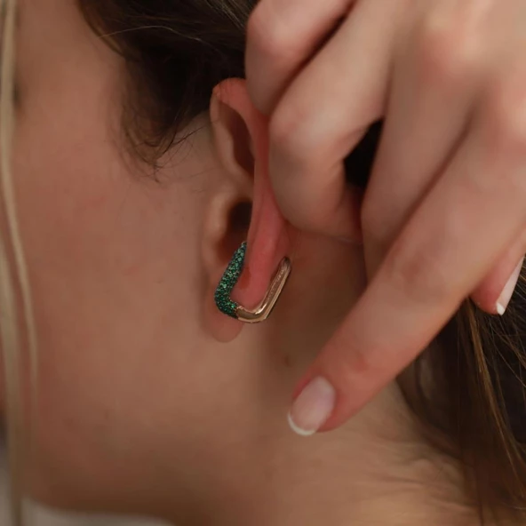 Dikdörtgen Yeşil Zirkon Taşlı Rose Gold Kaplama Gümüş Kıkırdak Küpe - Resim 2