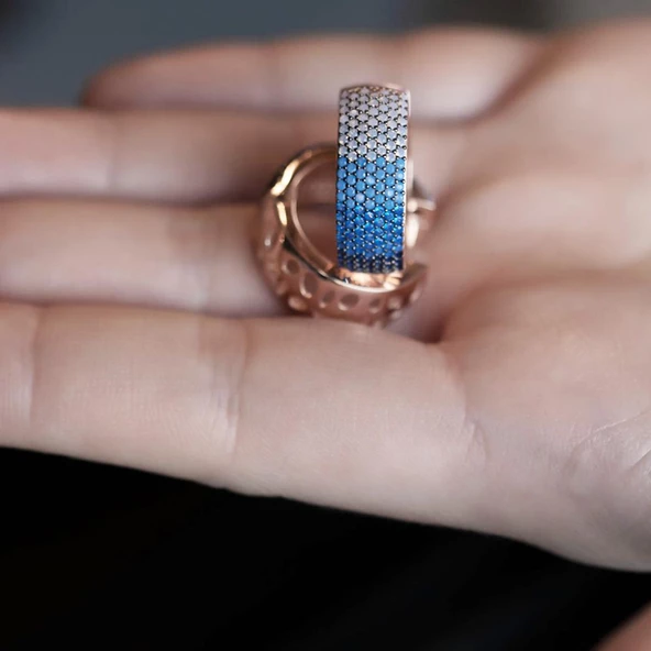 Nano Taşlı 925 Ayar Gümüş Halka Küpe - Resim 3