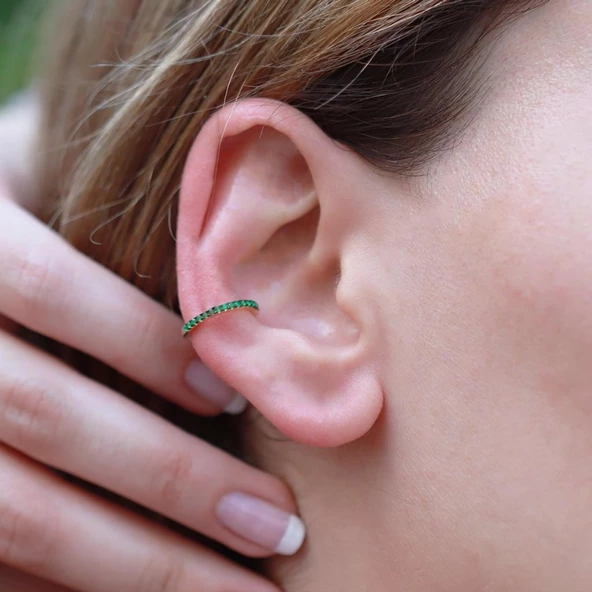 Gold Kaplama Yeşil Zirkon Taşlı Kıkırdak Gümüş Küpe ürün görseli 1