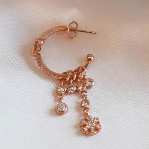 Kalpli Kar Taneli Rose Gold Kaplama Gümüş Charm Küpe - Resim 2