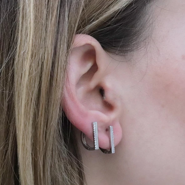 Zirkon Taşlı Çubuk Gümüş Küpe - Resim 2