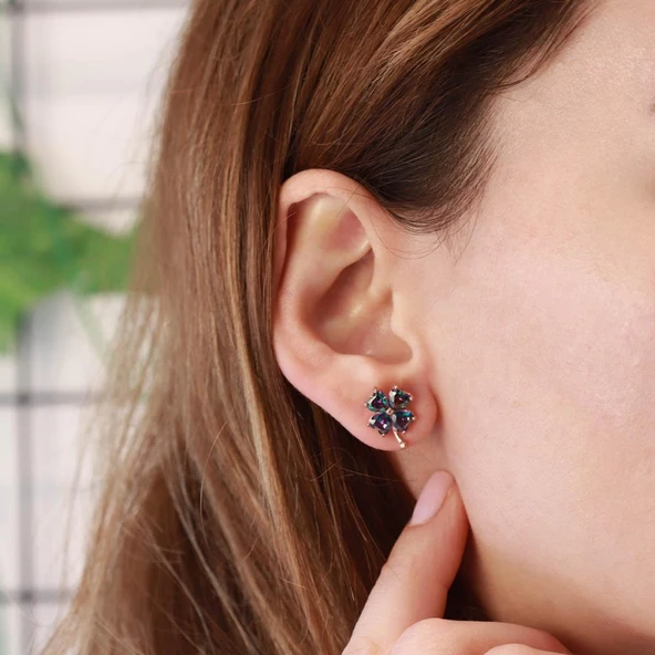 Mistik Topaz Taşlı Rose Gold Kaplama Yonca Gümüş Küpe - Resim 4