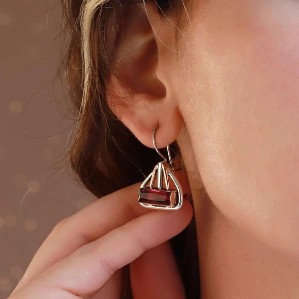 Lal Taşlı El İşli Otantik 925 Ayar Gümüş Küpe ürün görseli 1